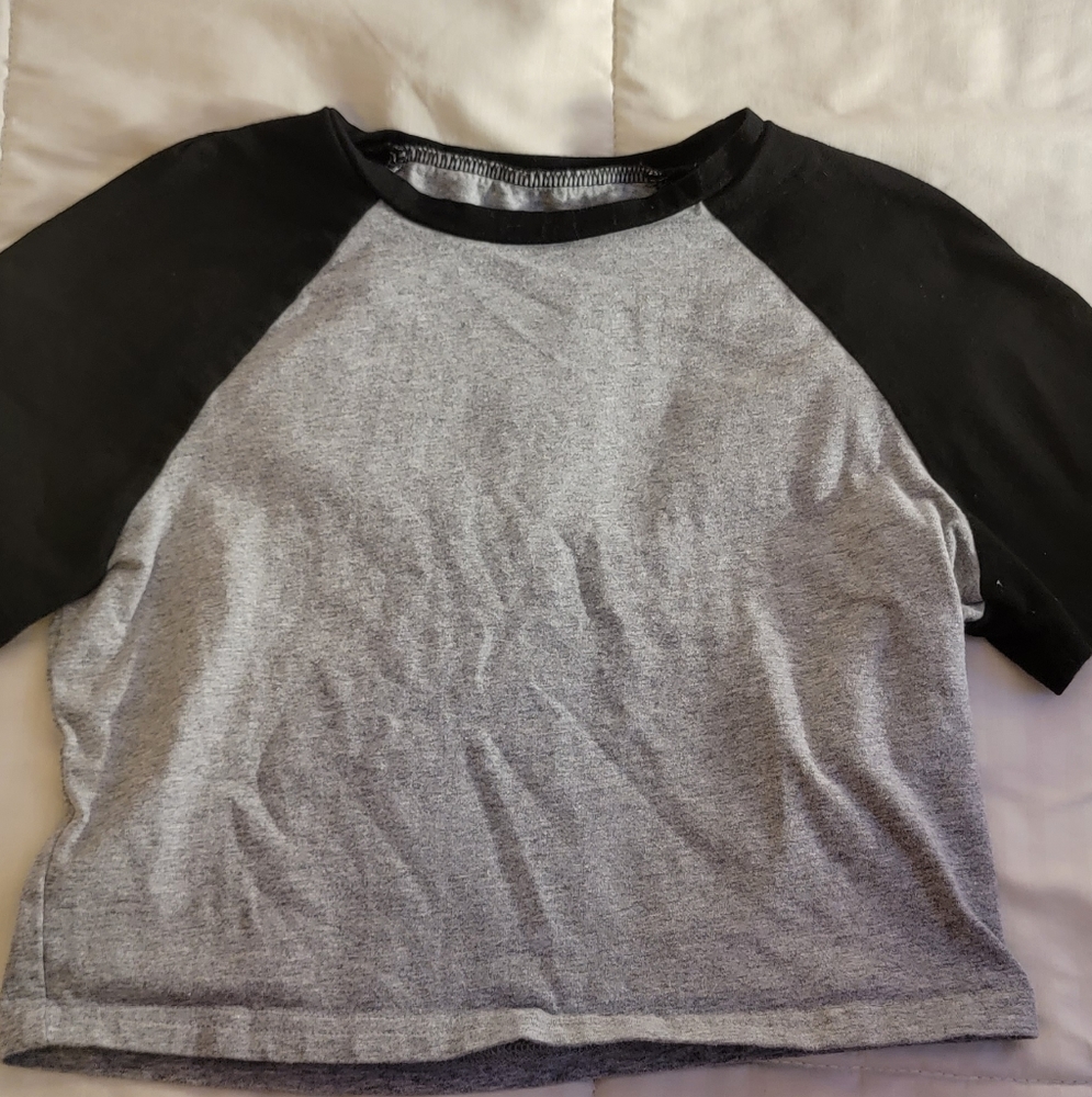 nwot crop baseball tee